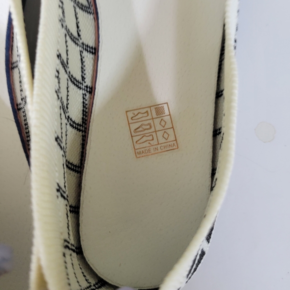 NWOB KNIT FLATS. 🐆 PATTERN. 8 - Picture 4 of 15